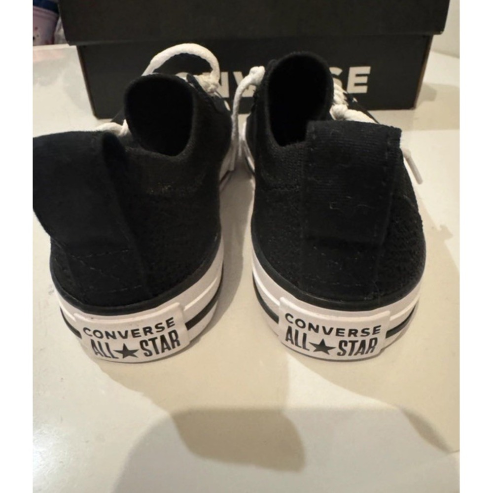 Converse All Star Chuck Taylor Ox Low Top Shoes Unisex Youth Size 12 Black NEW - Picture 3 of 4
